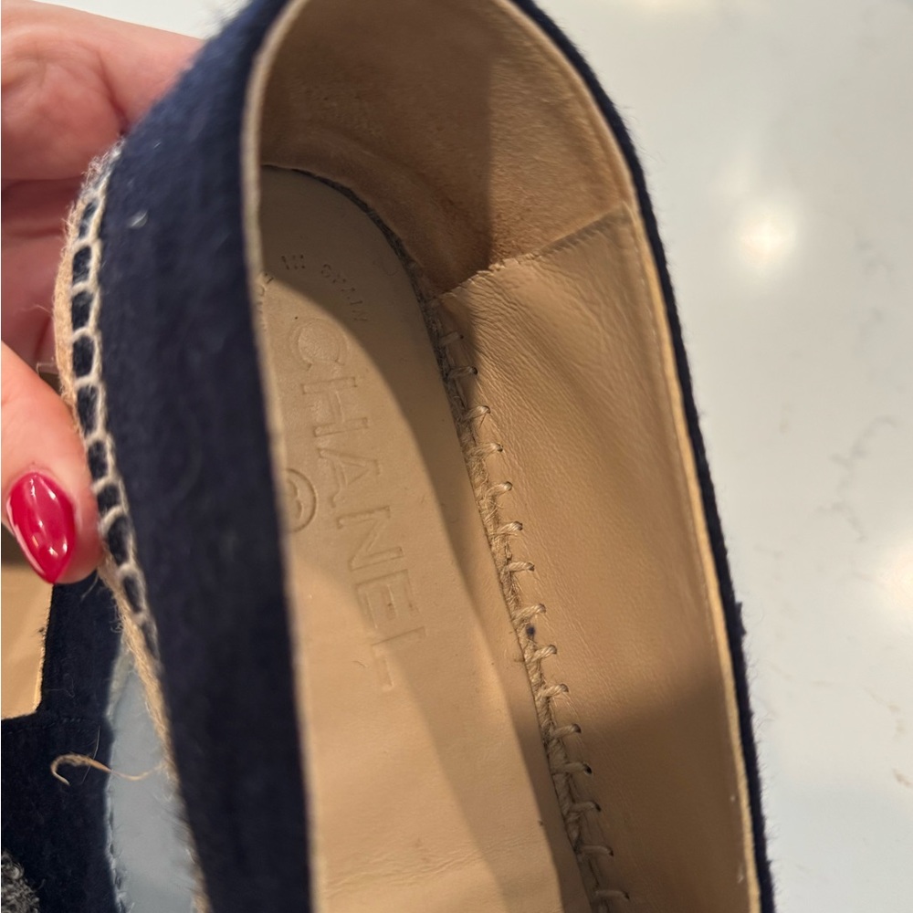 Chanel Women's Black and Gray Espadrilles - Picture 4 of 6